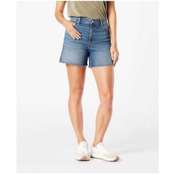 Levi’s Denizen Vintage High-Rise Jean Shorts - Picture 7 of 7